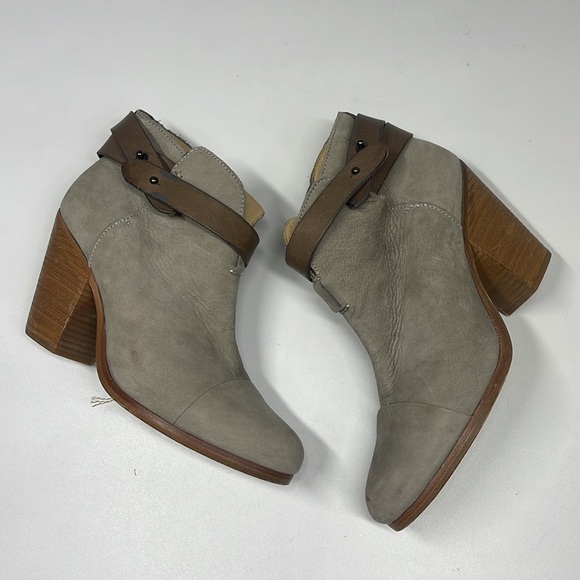 Rag & Bone Harrow Heeled Ankle Booties Leather Size 39 Made in Italy - Picture 1 of 11